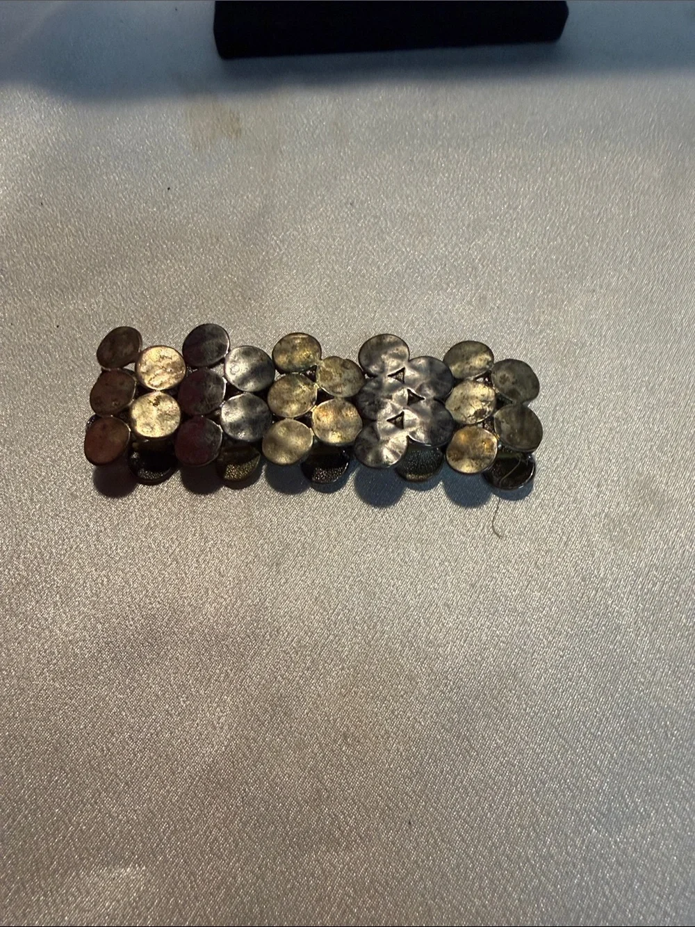 Source Unknown Two-Tone Disc Stretch Bracelet in Silver and Gold